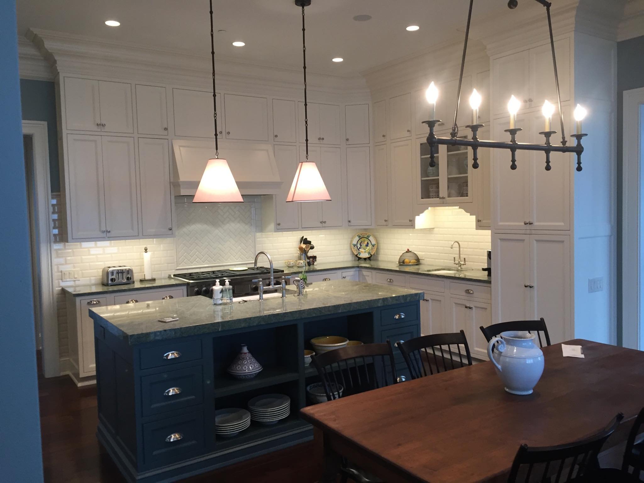 kitchensbygregory.com